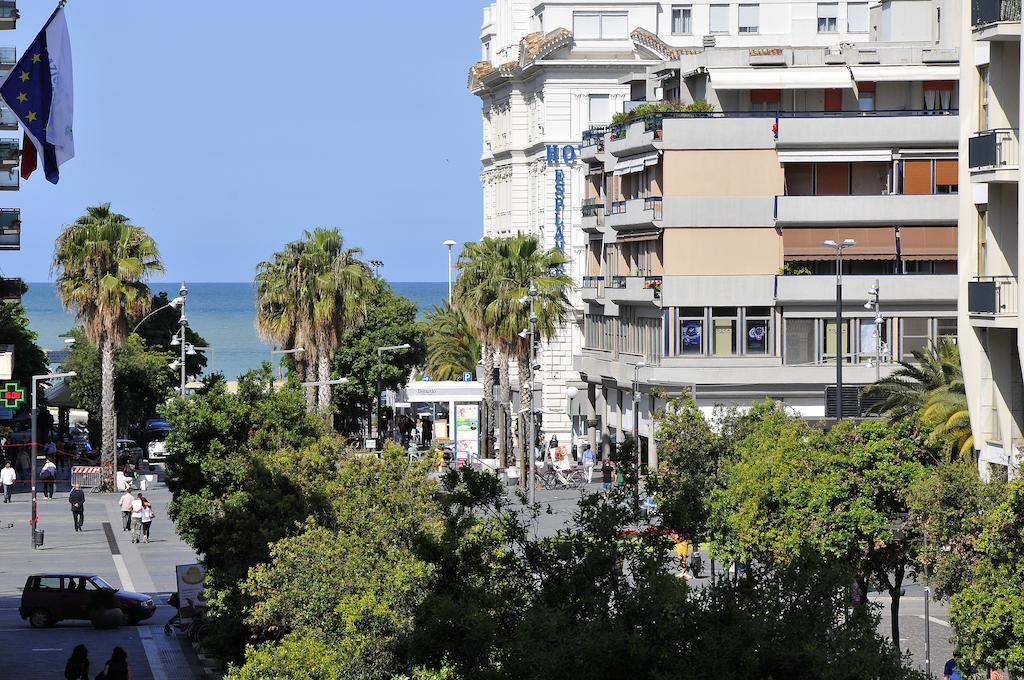Bed and Breakfast Le Stanze Sul Corso Pescara Exterior foto