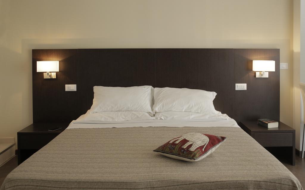 Bed and Breakfast Le Stanze Sul Corso Pescara Exterior foto